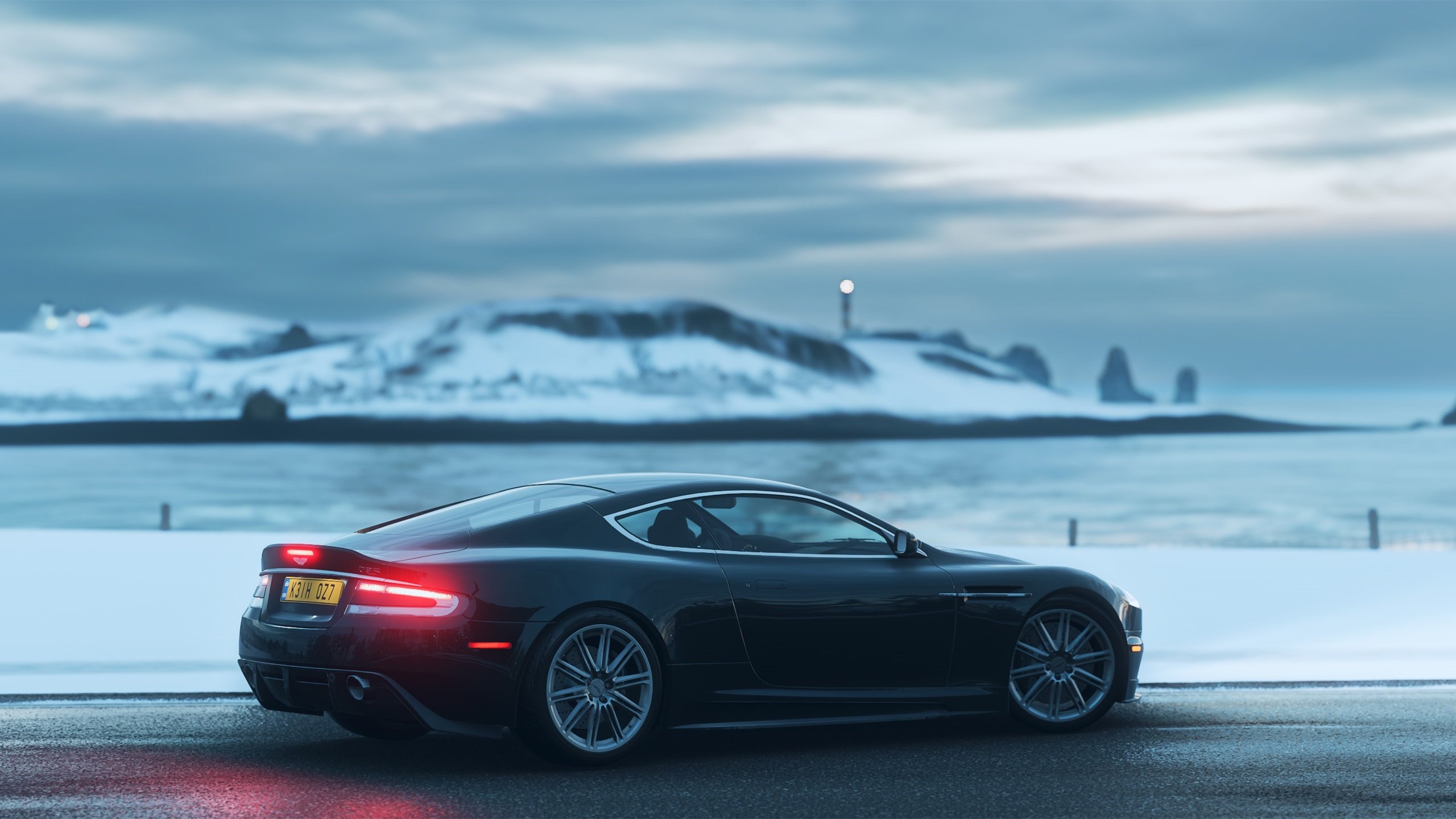 未来“足球巨星”崭露头角:新星闪耀欧冠舞台,足坛未来巨星