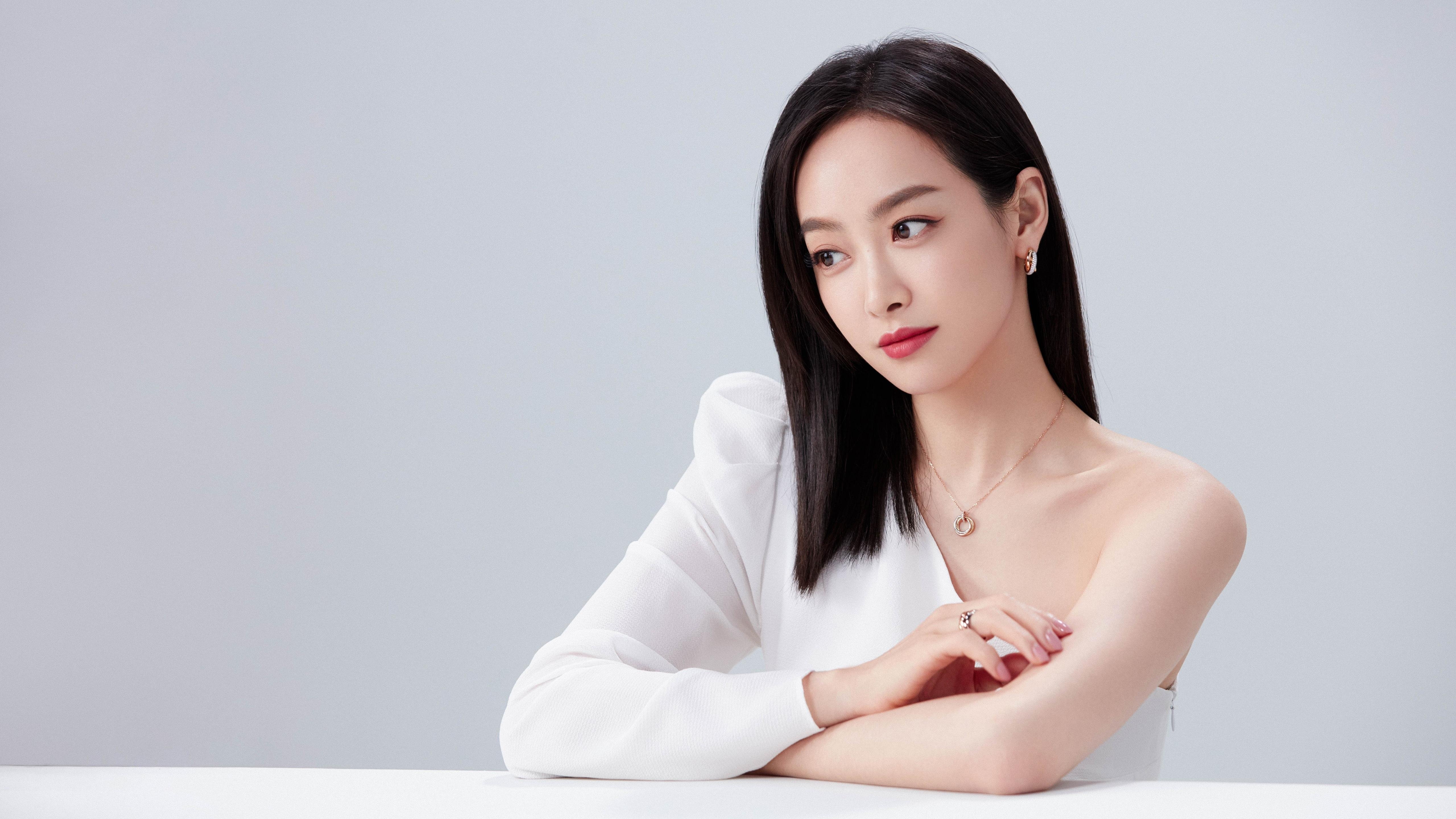 “武汉马拉松:赛场上,速度与毅力的较量”